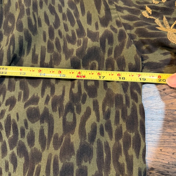 THML Olive Leopard Print Blouse w Tan Embroidered Puff Sleeves Size M - Picture 9 of 10